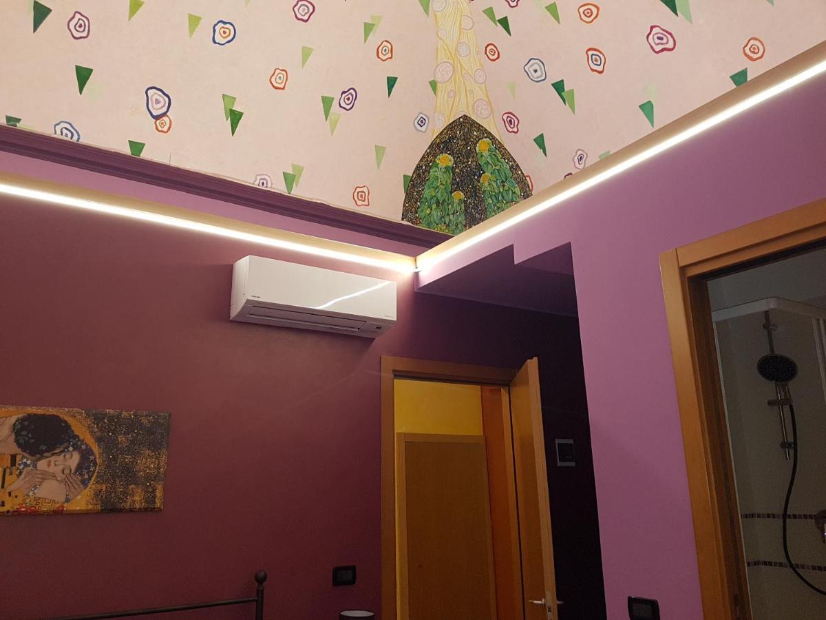 Ghiro Ghiotto Pietra Ligure Exterior foto